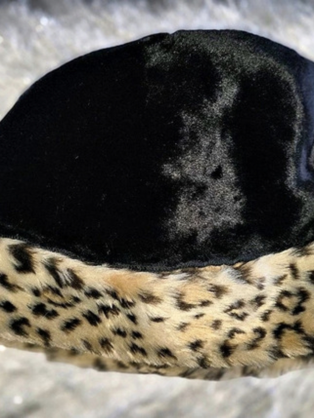 Vintage 90s Black Velvet Winter Bucket Hat with Fluffy Leopard Faux Fur Brim